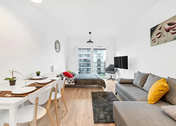 Luxury In -2-bright-secure&freeparking * Łódź