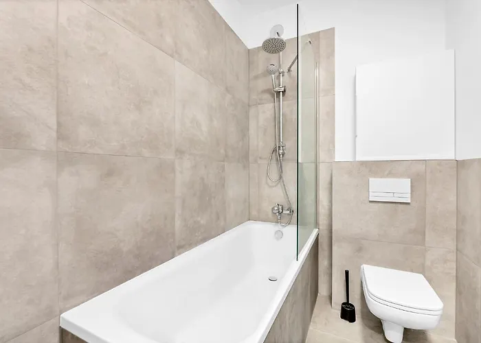 Luxury In -2-bright-secure&freeparking